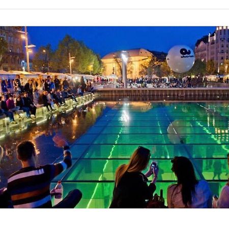City Center-Deàk tèr Budapeste Exterior foto